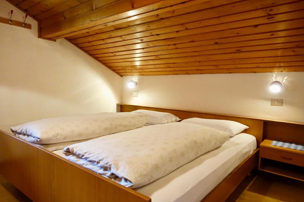 Ciasa Preroman Mansarde Appartement Sankt Martin im Turm Buitenkant foto