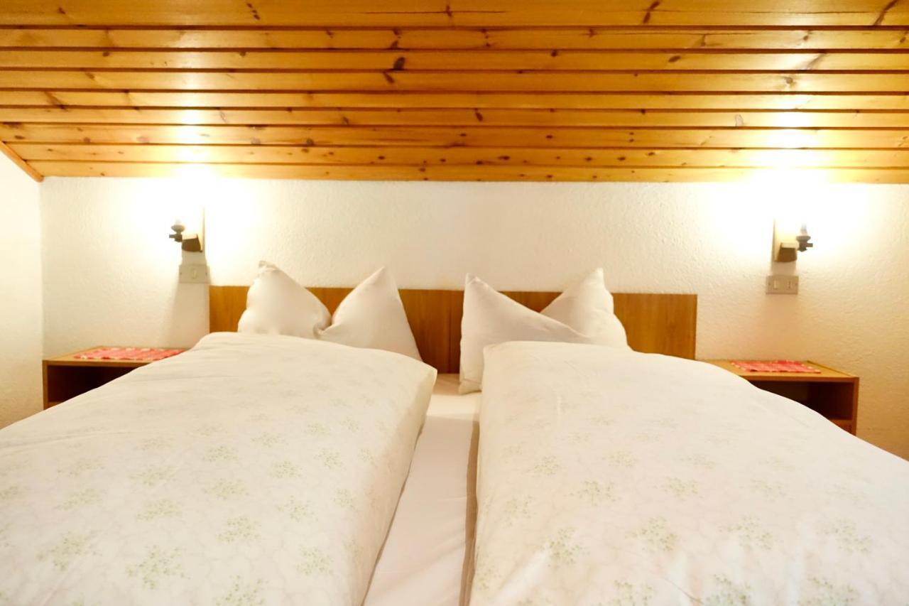 Ciasa Preroman Mansarde Appartement Sankt Martin im Turm Buitenkant foto