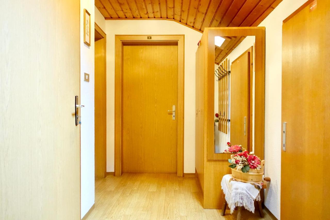 Ciasa Preroman Mansarde Appartement Sankt Martin im Turm Buitenkant foto